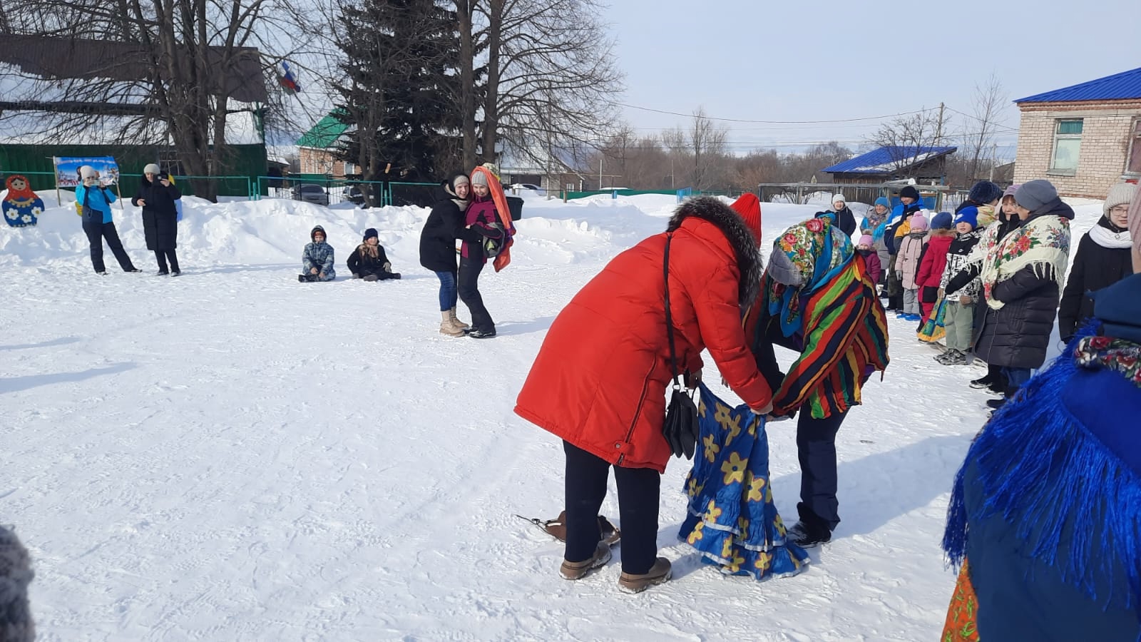 Народное гуляние "Масленица хороша, широка душа"
