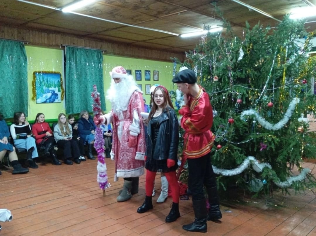 Состоялся праздничный концерт "Новый год нам дарит волшебство"